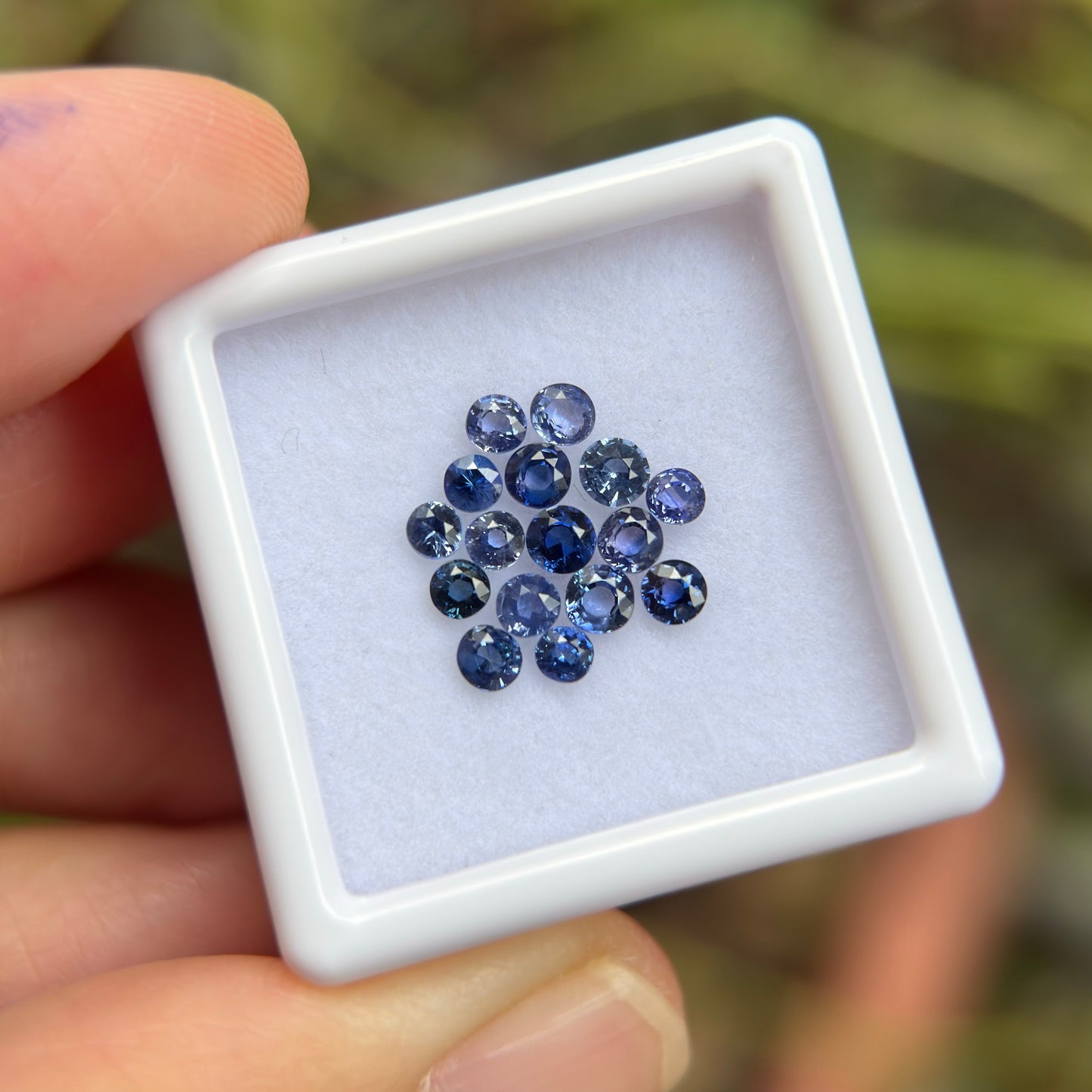 1,70ct/ 16Pcs Natural Blue Sapphire Viet Nam. Round Shape. No Treatment Sapphire Luc Yen.