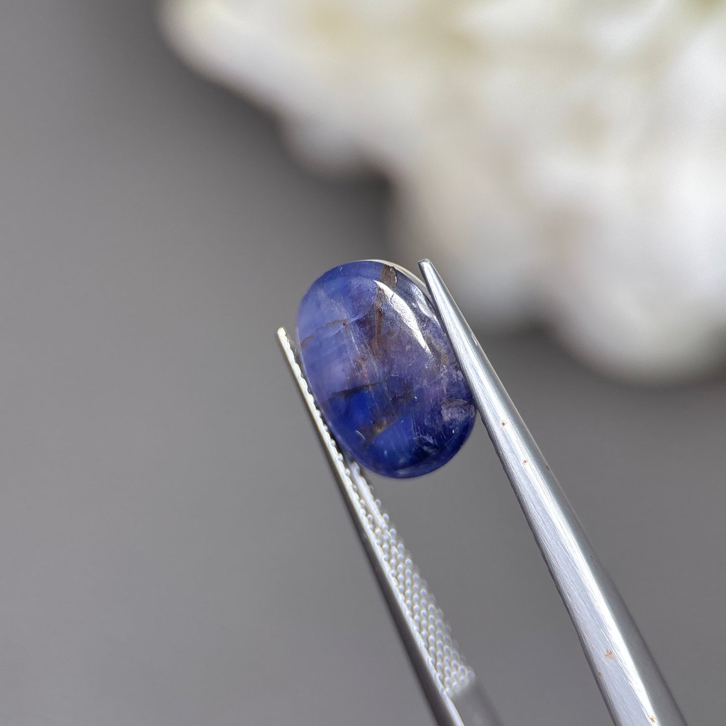 5,7ct Natural Blue Cacbochon Sapphire Viet Nam. No Treatment Sapphire Luc Yen.