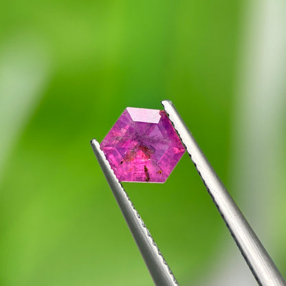 1,16ct Natural Pink Milky Sapphire Vietnam. Freeform. No Treatment Milky Sapphire Luc Yen.