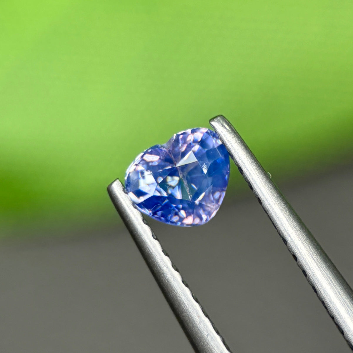 0,57ct Natural Blue Sapphire Vietnam. Heart Shape. No Treatment Sapphire Luc Yen.