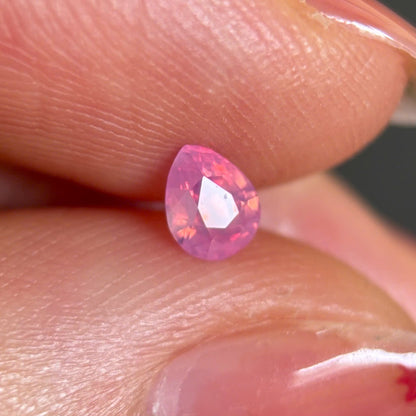 0.40ct Natural Milky Padparadscha Sapphire Vietnam