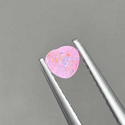 0,41ct Natural Pink Milky Sapphire Viet Nam. Heat Shape. No Treatment Milky Sapphire Luc Yen.