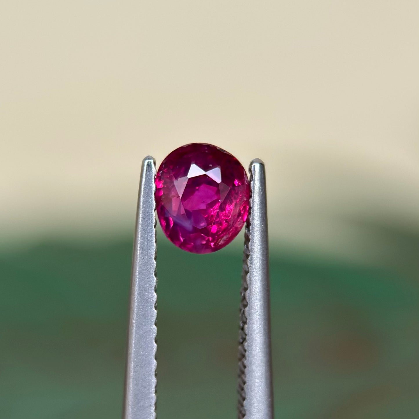 0.91 ct Natural Ruby Viet Nam. Oval Shape. No treatment.