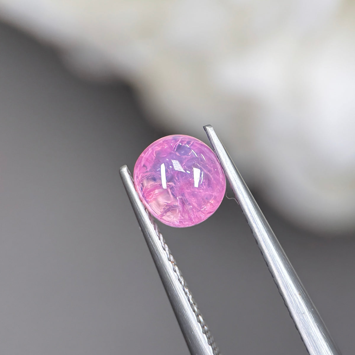 1,79ct Natural Pink Cacbochon Sapphire Viet Nam. No Treatment Sapphire Luc Yen.