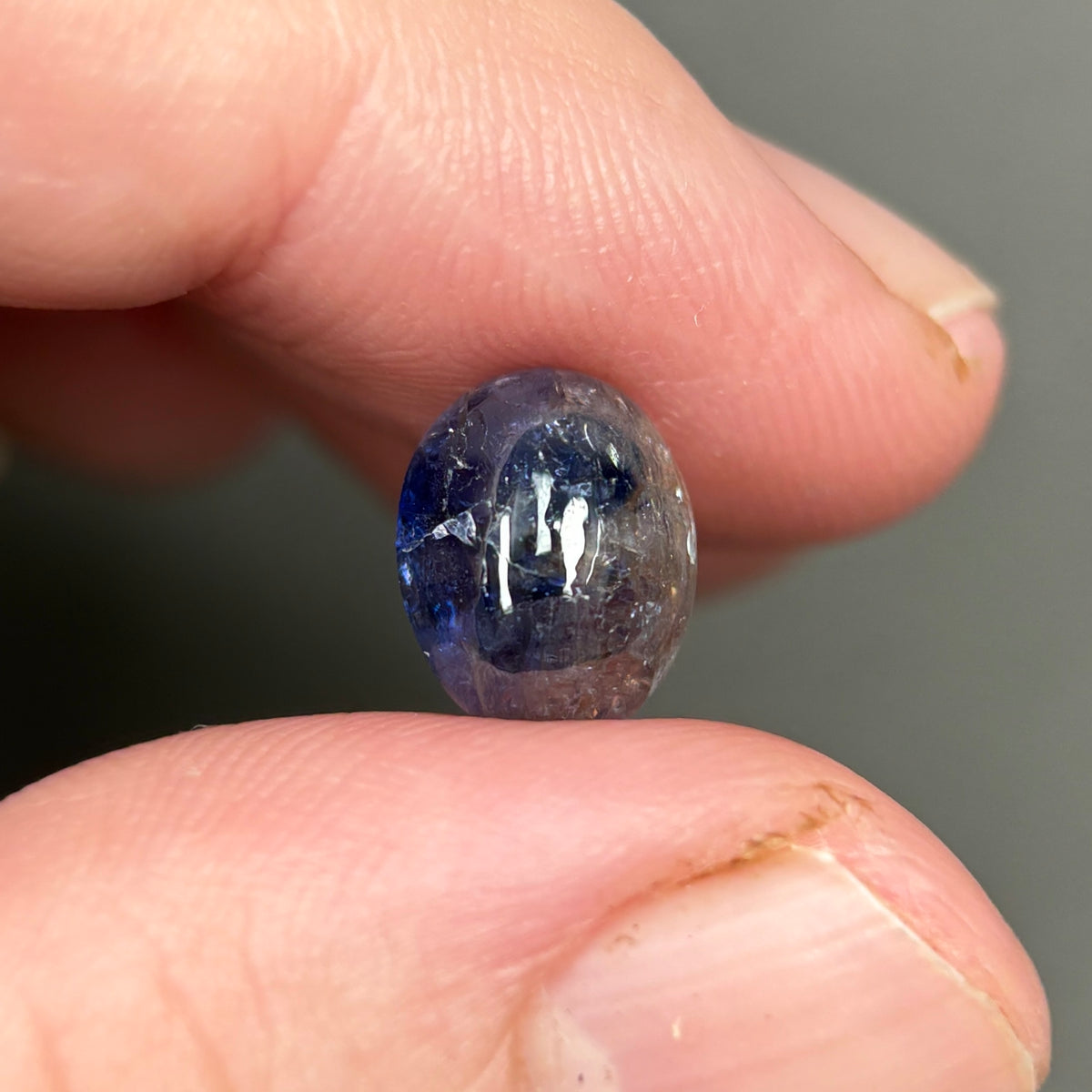 3,2ct Natural Blue Milky Cabochon Sapphire Viet Nam. No Treatment Sapphire Luc Yen.