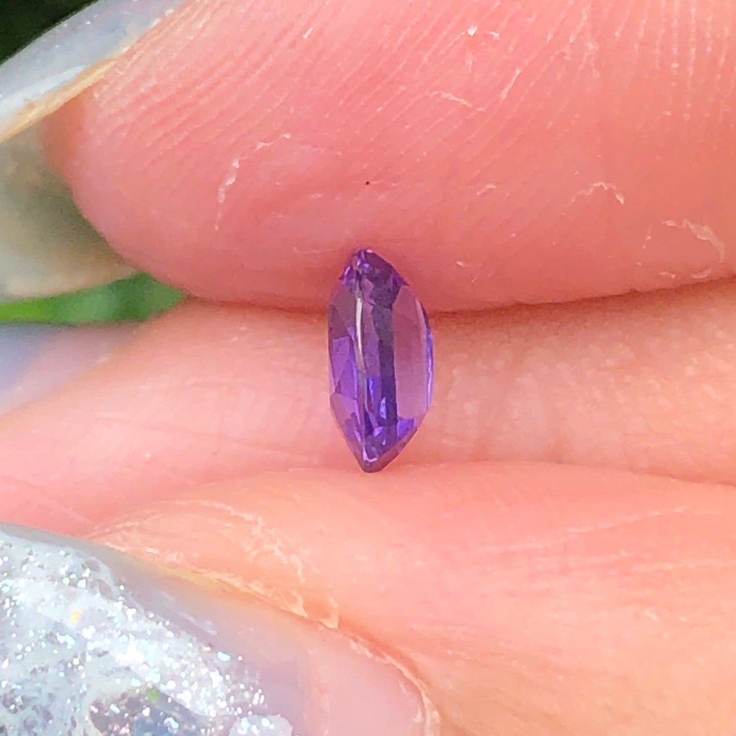 0,46ct Natural Purple Sapphire Vietnam. Cushion Shape. No Treatment Sapphire Luc Yen.