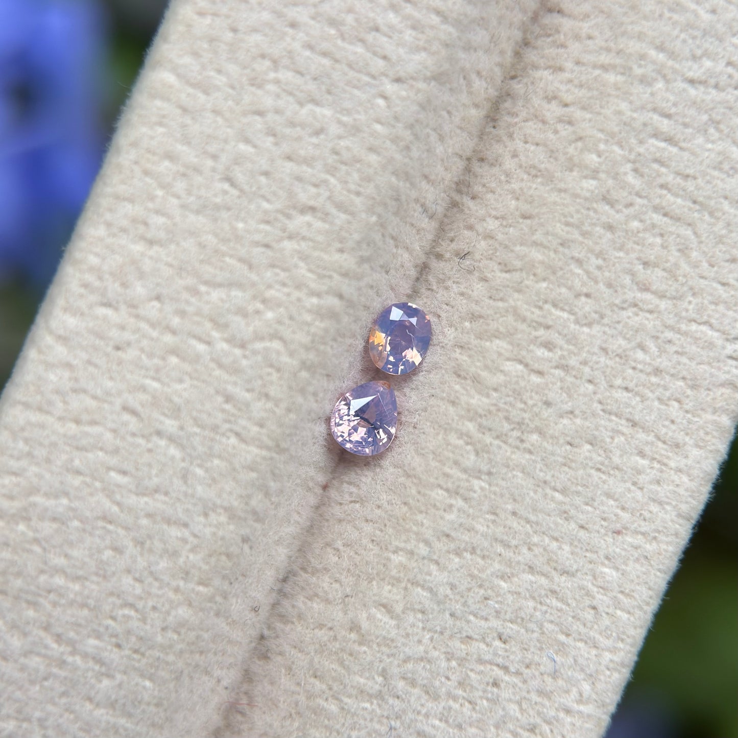 0.4 ct / 2Pcs Natural Purple  Milky Sapphire Viet Nam. Cushion & Pear Shape. No treatment.