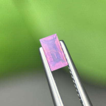0,47 Natural Pink Milky Sapphire Vietnam. Emerald Shape. No Treatment Milky Sapphire Luc Yen.