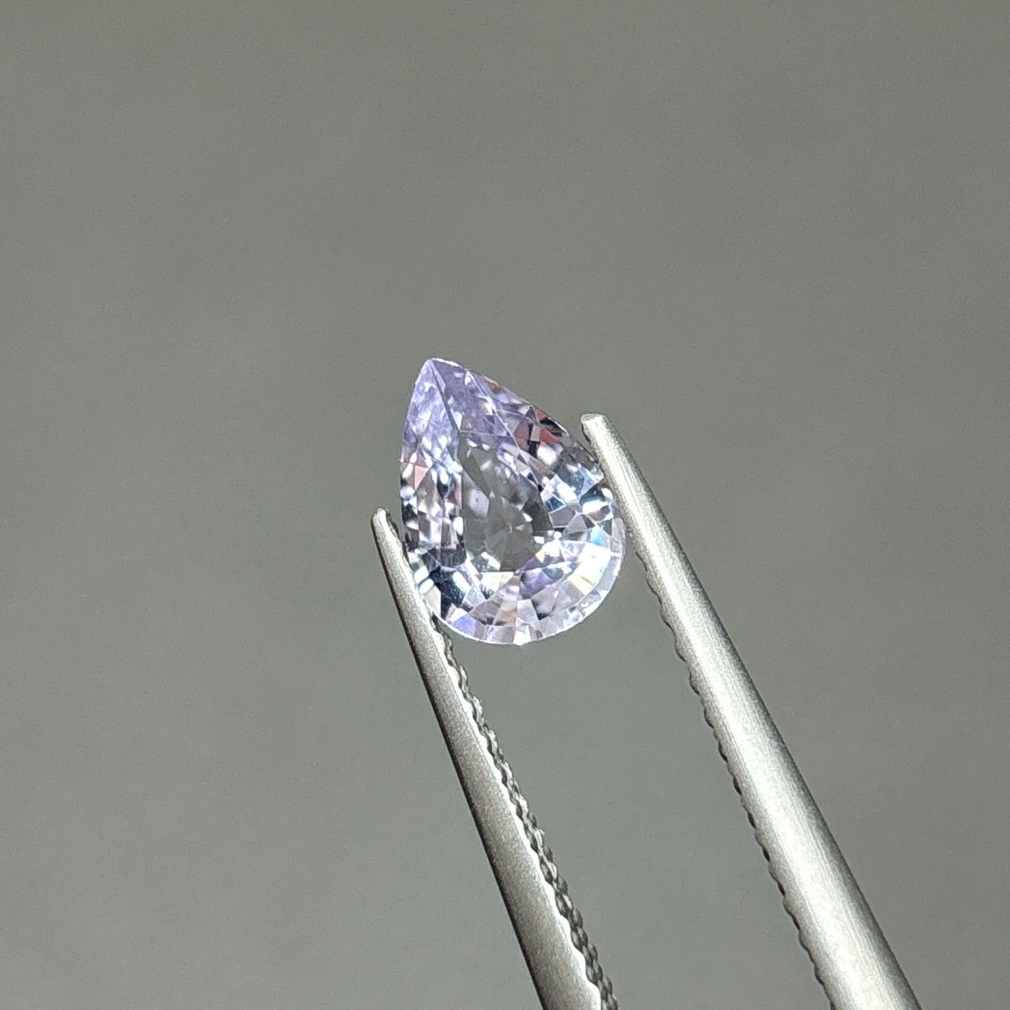 0,76ct Natural White Spinel Viet Nam. Pear Shape. No Treatment Spinel Luc Yen.