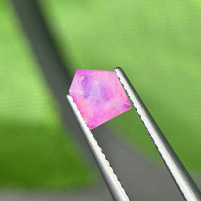1,02 Natural Pink Milky Sapphire Vietnam. Freeform. No Treatment Milky Sapphire Luc Yen.