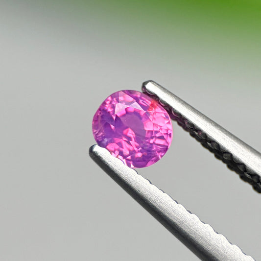 0.32 ct Natural Purplish Pink Sapphire Vietnam. Cushion Shape.