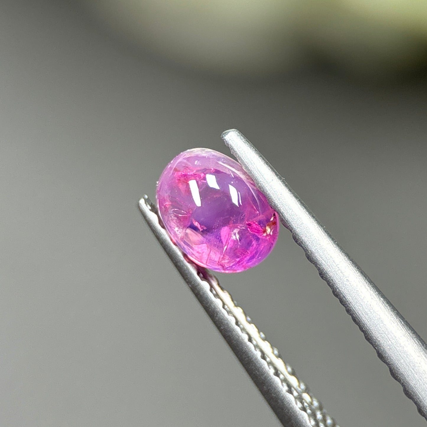 0.73ct Natural Purplish Pink Cacbochon Sapphire Viet Nam. No treatment.