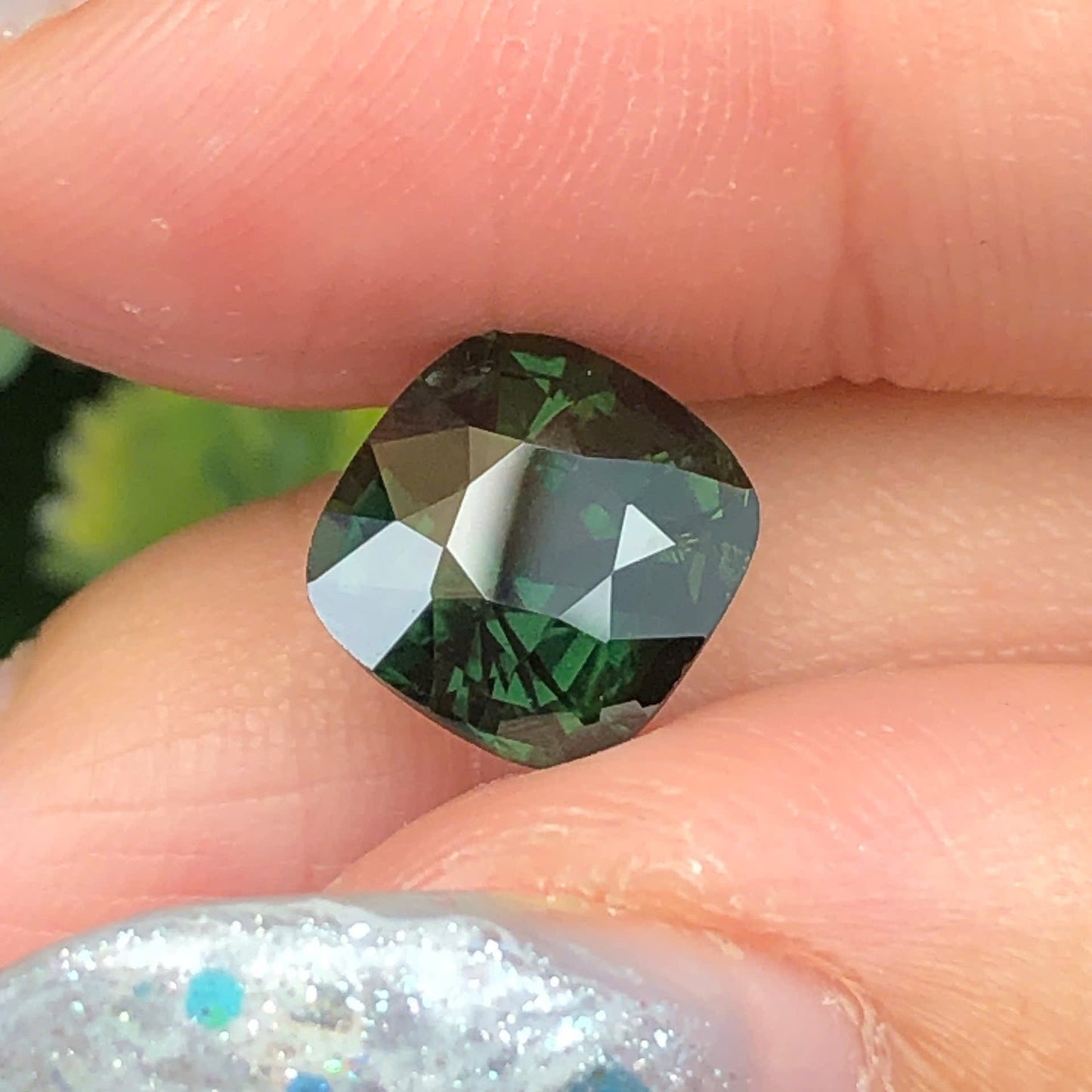 3,17ct Natural Green Sapphire Vietnam. Cushion Shape. No Treatment Sapphire Daklak.