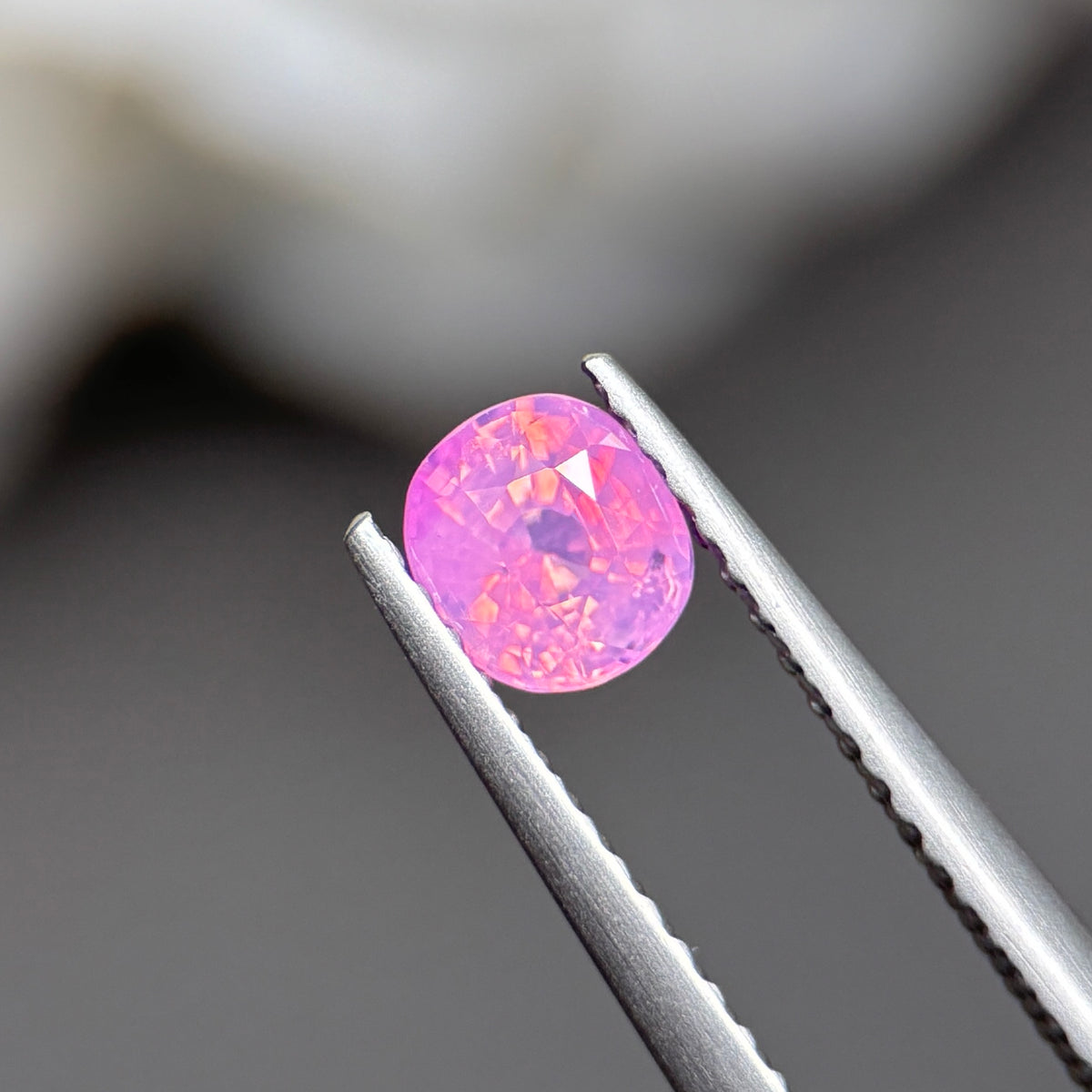 0,61ct Natural Pink Milky Sapphire Vietnam. Cushion Shape. No Treatment Milky Sapphire Luc Yen.