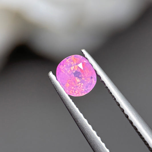 0,61ct Natural Pink Milky Sapphire Vietnam. Cushion Shape. No Treatment Milky Sapphire Luc Yen.