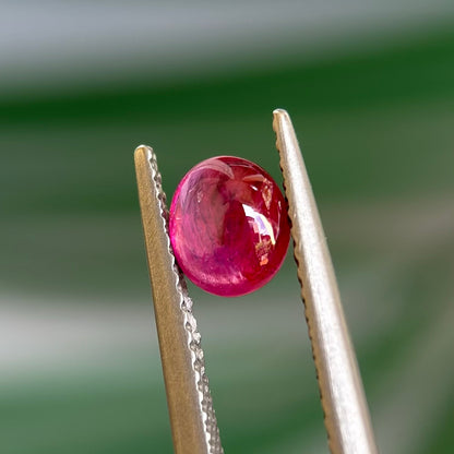 0.94 ct Natural Ruby Viet Nam. Cacbochon Cut. No treatment.
