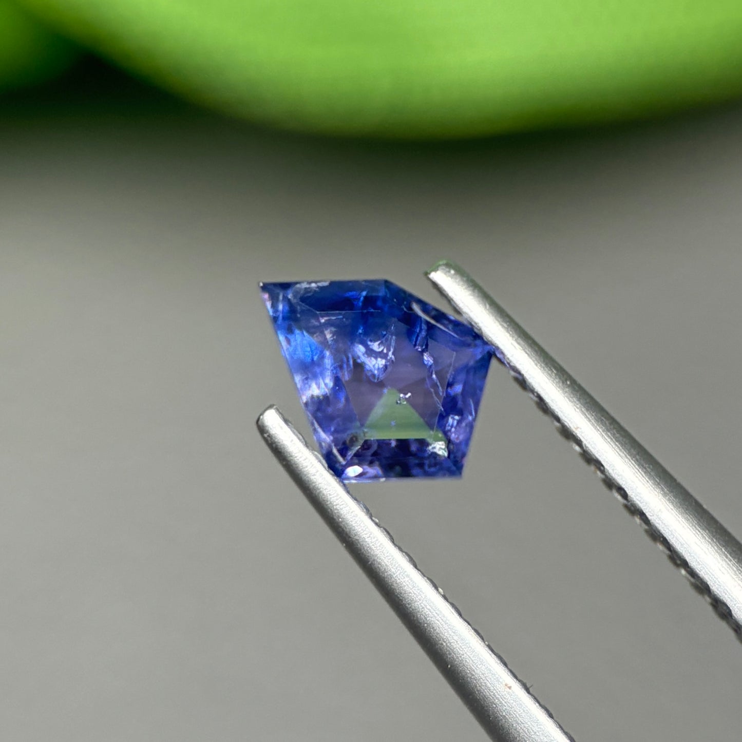 0,59 Natural Blue Milky Sapphire Vietnam. Freeform. No Treatment Milky Sapphire Luc Yen.