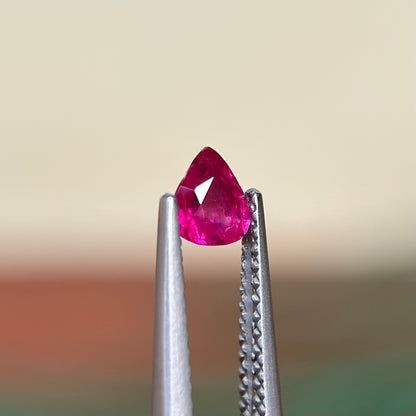0.45 ct Natural Ruby Viet Nam. Pear Shape. No treatment.
