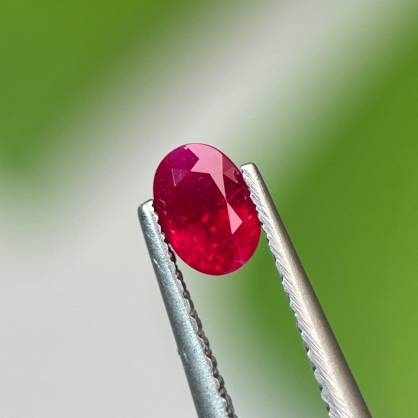 0.64 ct Natural Ruby Viet Nam. Oval Shape. No treatment.