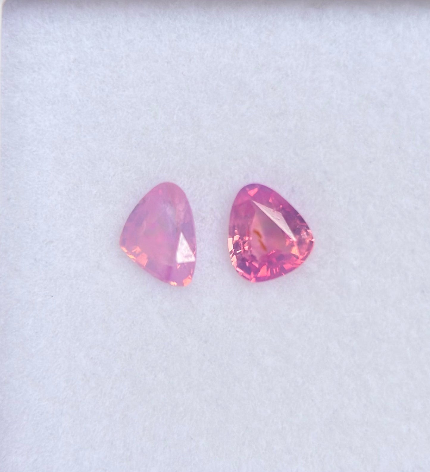 0.56ct/2Pcs Natural Pink Milky Sapphire Vietnam. Trillant Shape.