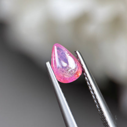 0,93ct Natural Pink Cacbochon Sapphire Viet Nam. No Treatment Sapphire Luc Yen.