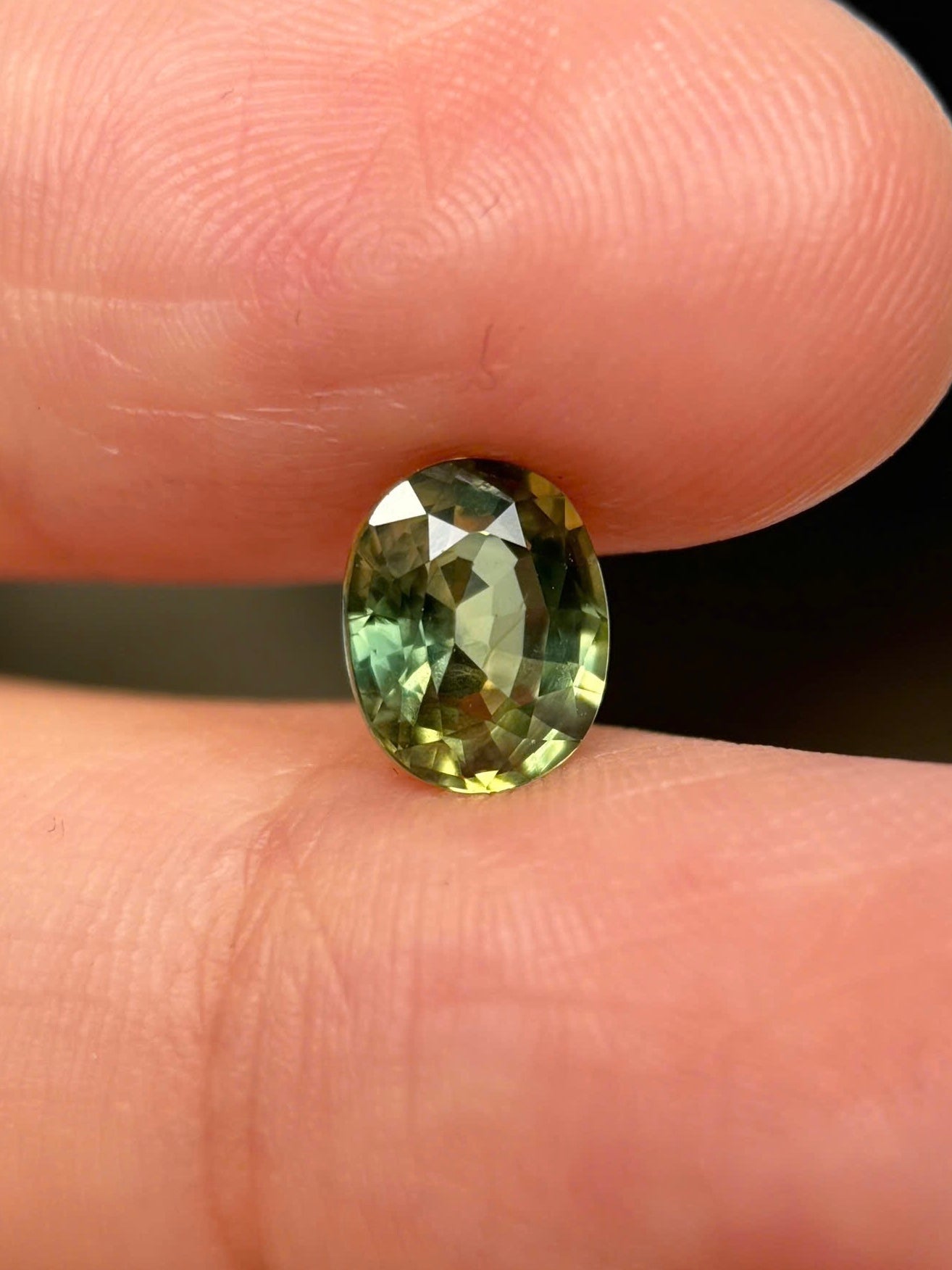 1.65ct Natural Yellowish Green Sapphire Vietnam. Oval Shape