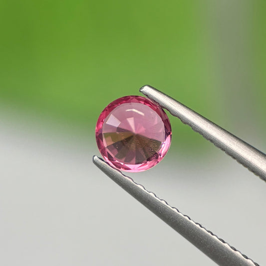0.59 ct Natural Brownish Pink Spinel Vietnam. Round Shape. No Treatment.