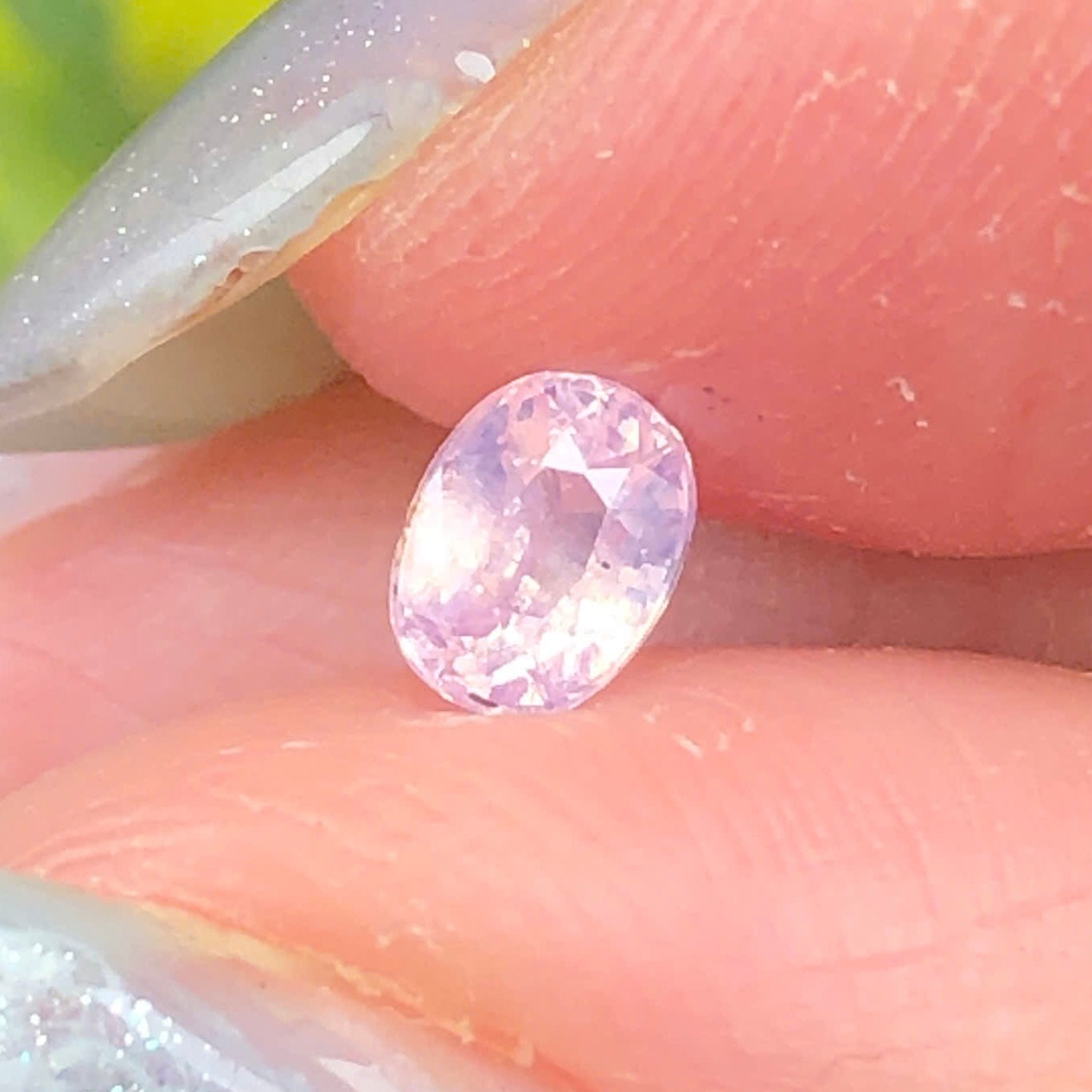 0,39ct Natural Light Pink Sapphire Vietnam. Cushion Shape. No Treatment Sapphire Luc Yen.