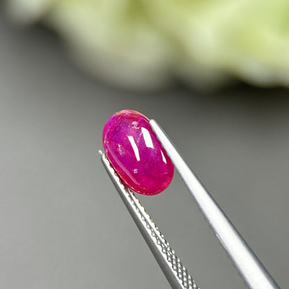 2.0ct Natural Ruby Cacbochon Viet Nam. No treatment Ruby Luc Yen.