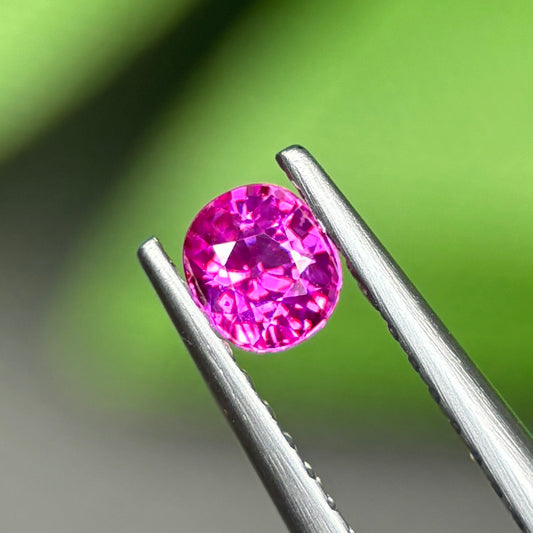 0,29ct Natural Pink Sapphire Viet Nam. Cushion Shape. No Treatment Sapphire Luc Yen.