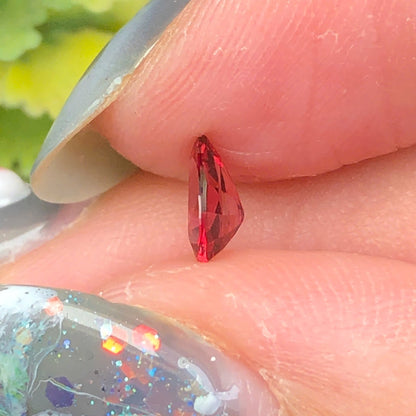 0,45ct Natural Brownish Red Spinel Vietnam. Pear Shape. No Treatment Spinel Luc Yen.