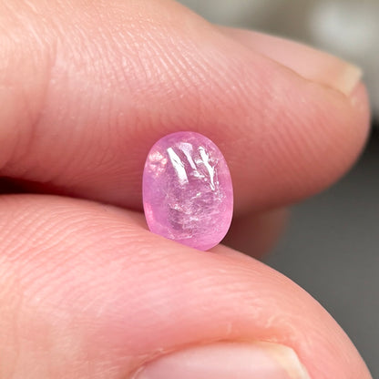 1,24ct Natural Pink Milky Cacbochon Sapphire Viet Nam. No Treatment Sapphire Luc Yen.