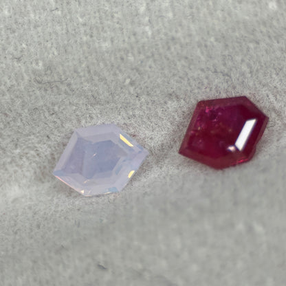 0,87ct/ 2Pcs Natural Ruby & Sapphire Viet Nam. Freeform. No Treatment Ruby, Sapphire Luc Yen.
