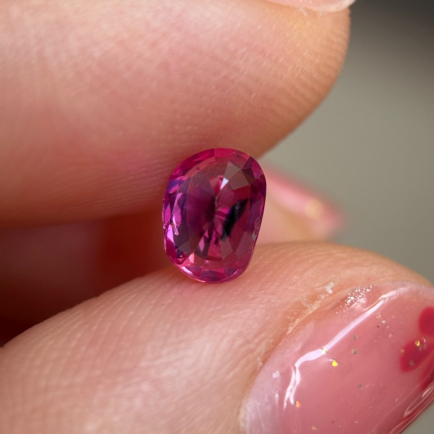 0.77ct Natural Purlish Pink Milky Sapphire Vietnam