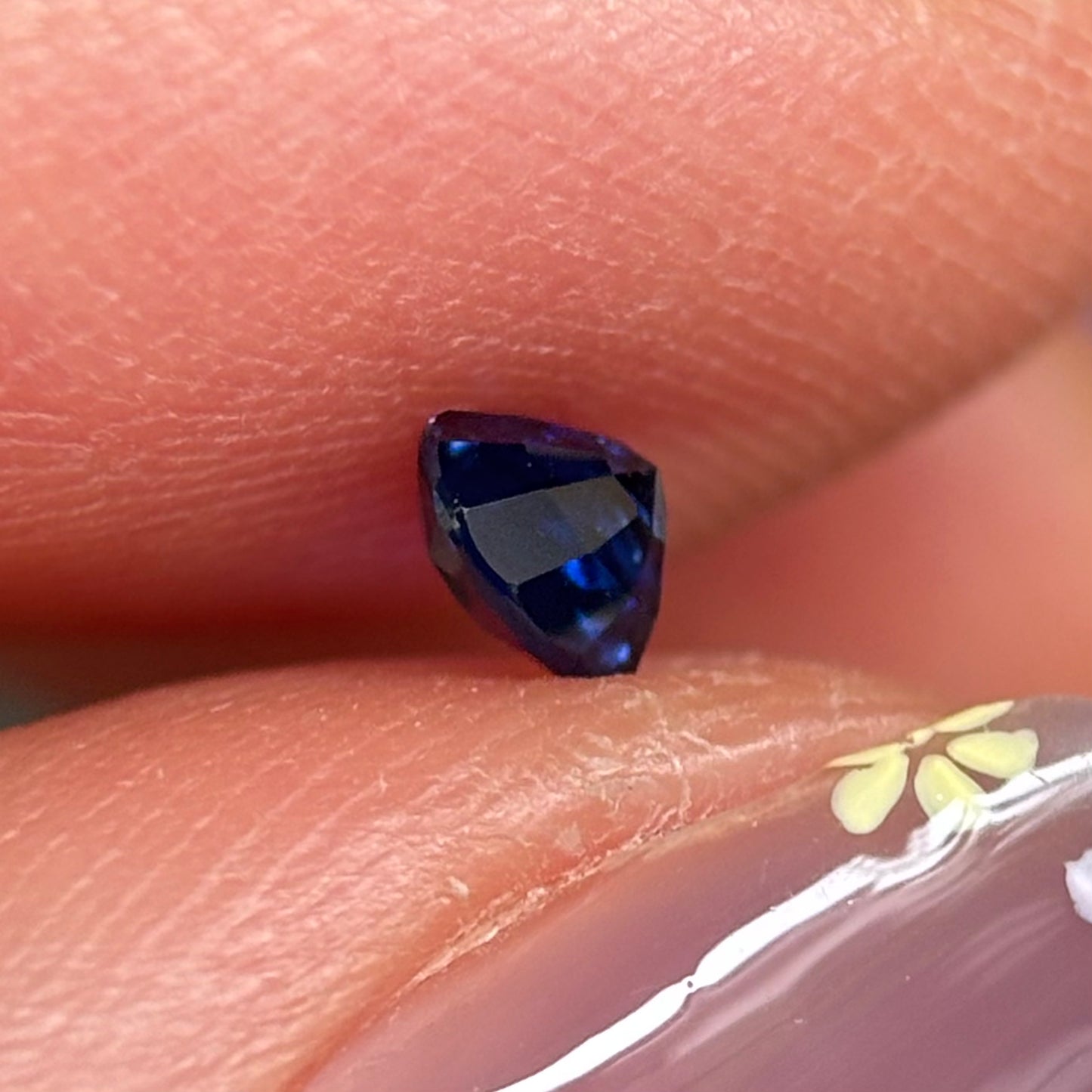 0.37ct Natural Blue Sapphire Vietnam