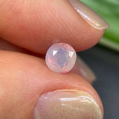 0.96ct Natural White Milky Sapphire Vietnam