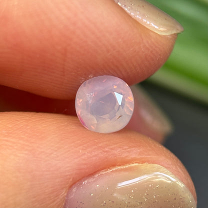 0.96ct Natural White Milky Sapphire Vietnam