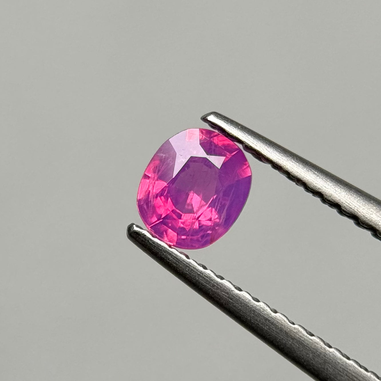 0.39ct Natural Purplish Pink Milky Sapphire Vietnam