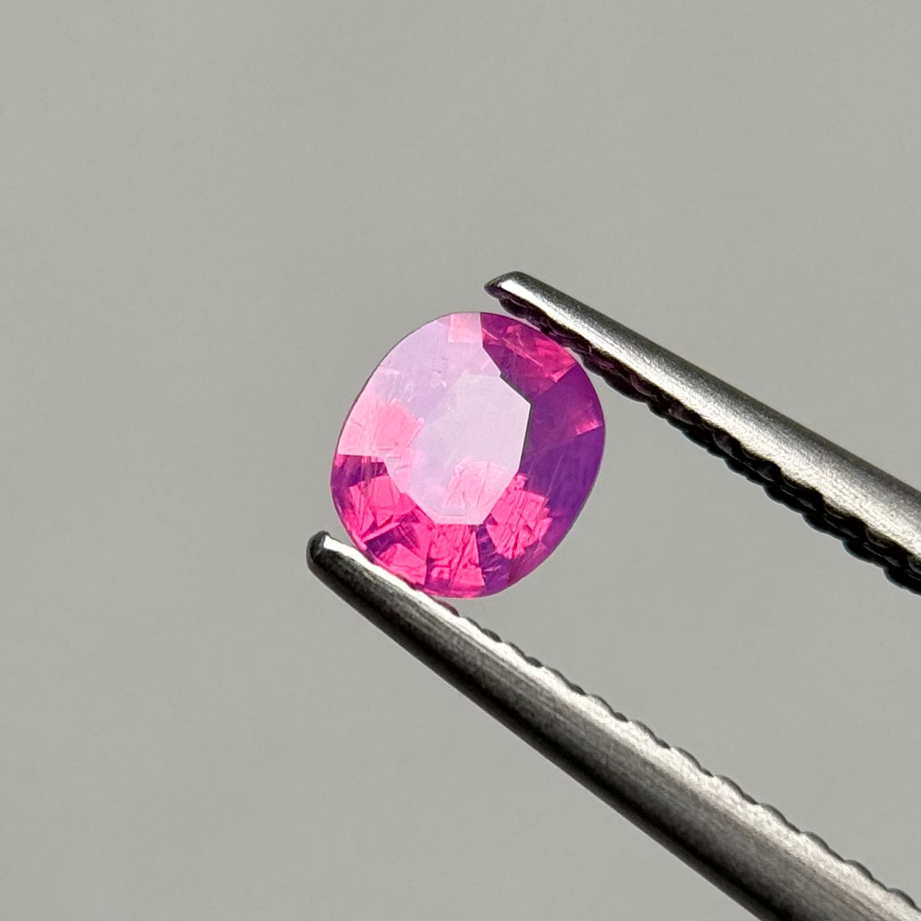 0.39ct Natural Purplish Pink Milky Sapphire Vietnam