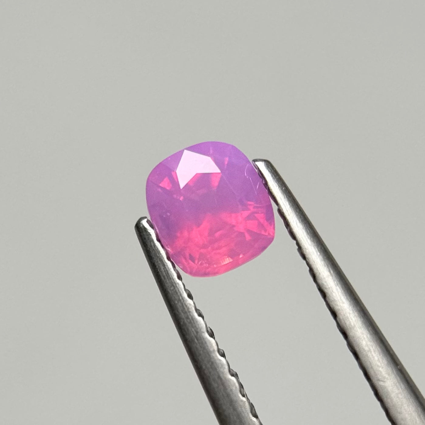 0.62ct Natural Pink Milky Sapphire Vietnam