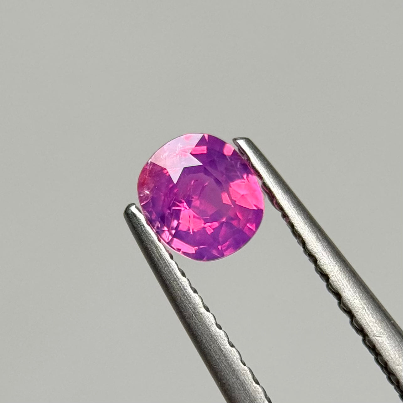 0.54ct Natural Purplish Pink Milky Sapphire Vietnam
