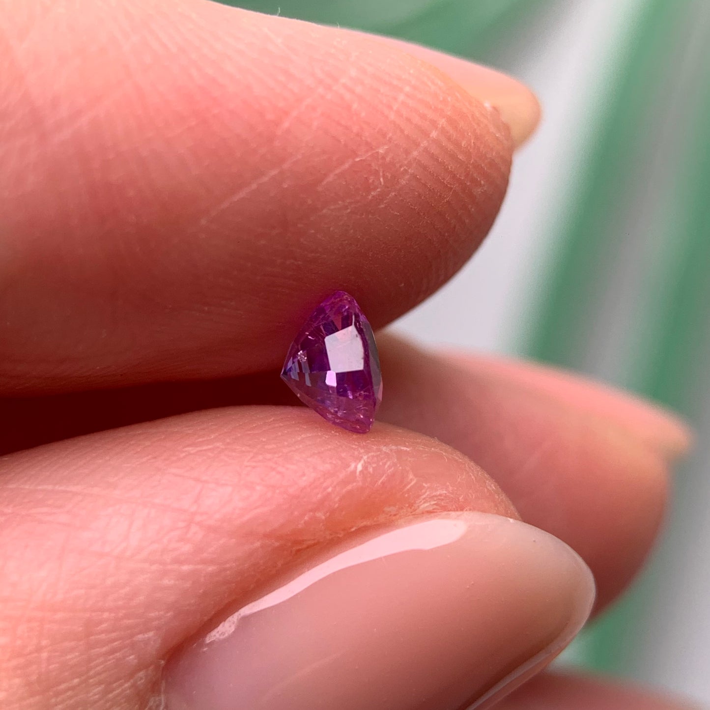 0.59ct Natural Purple Sapphire Vietnam