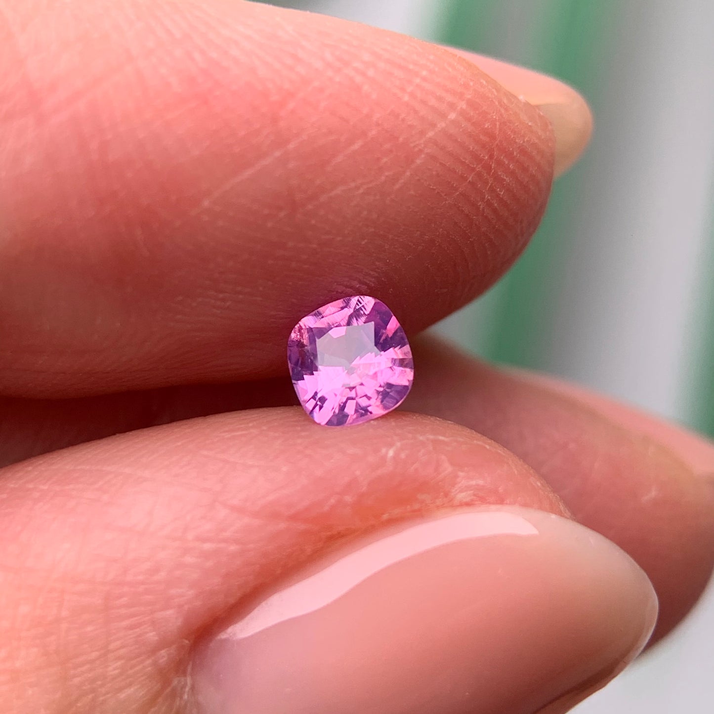 0.32ct Natural Lite Purplish Pink Sapphire Vietnam