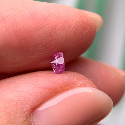 0.32ct Natural Lite Purplish Pink Sapphire Vietnam