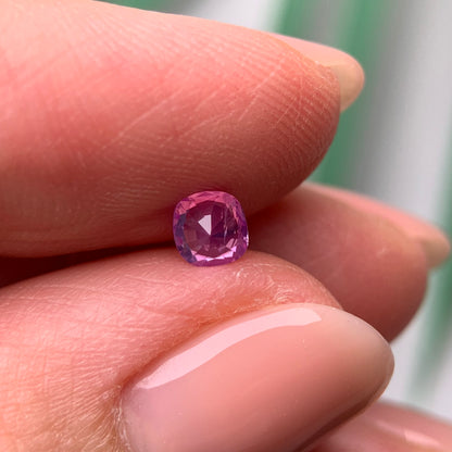 0.32ct Natural Lite Purplish Pink Sapphire Vietnam