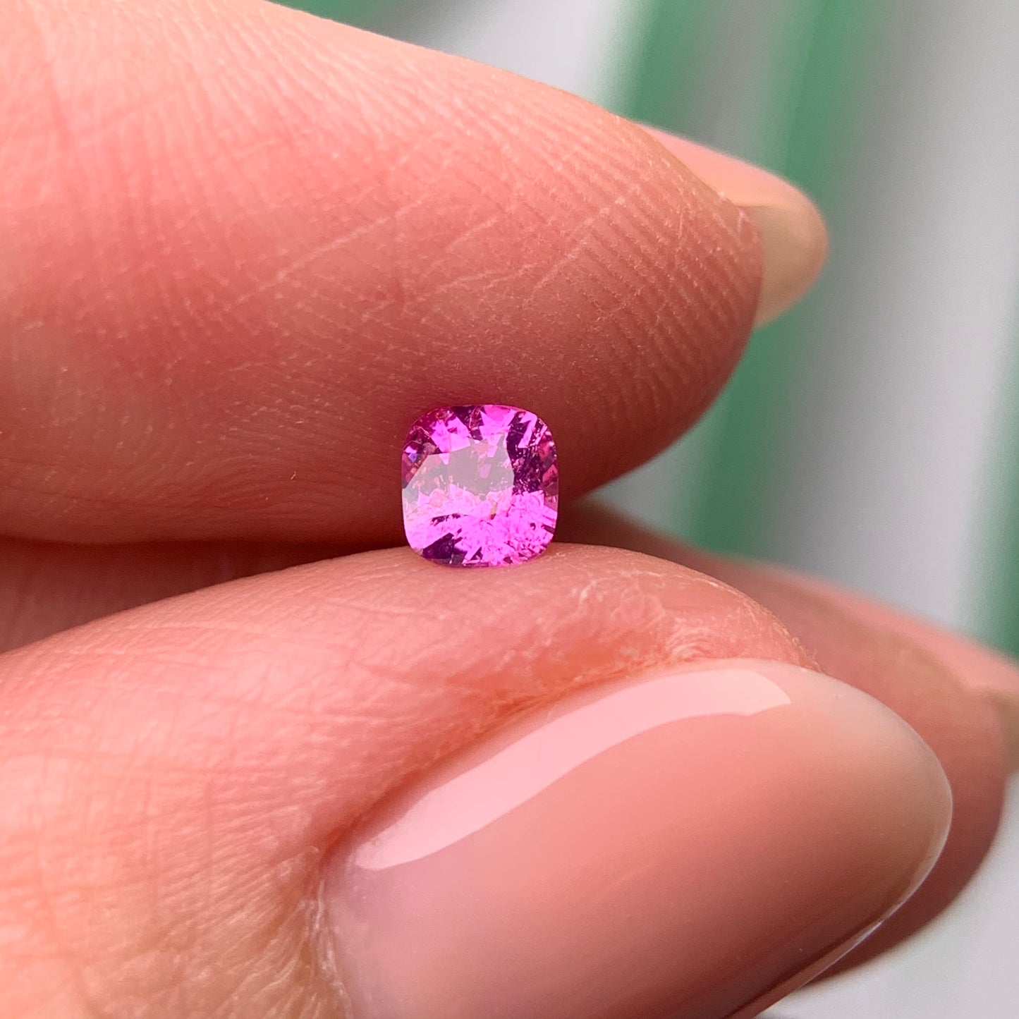 0.32ct Natural Purplish Pink Sapphire Vietnam