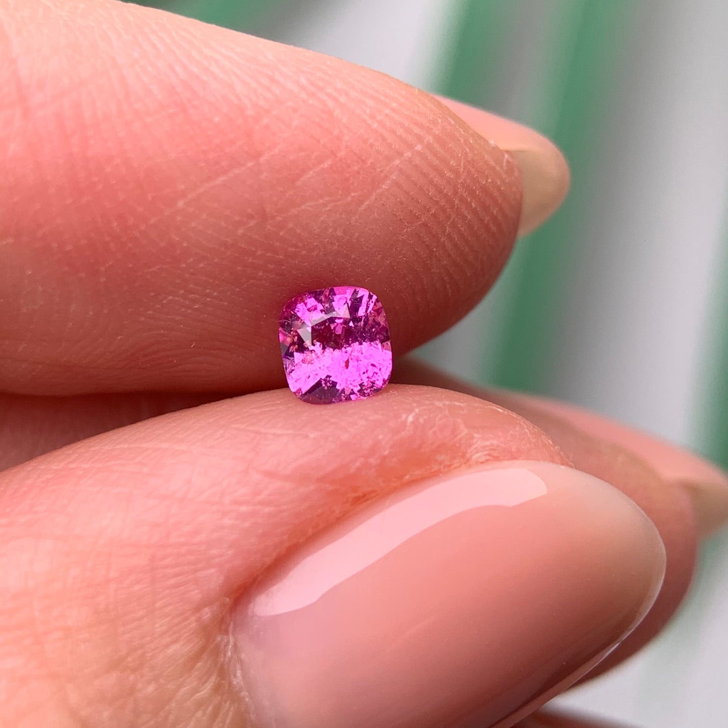 0.32ct Natural Purplish Pink Sapphire Vietnam