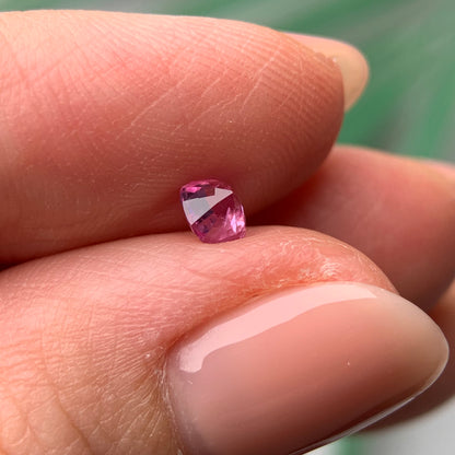 0.36ct Natural Pink Sapphire Vietnam
