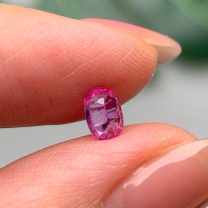 0.49ct Natural Pink Sapphire Vietnam