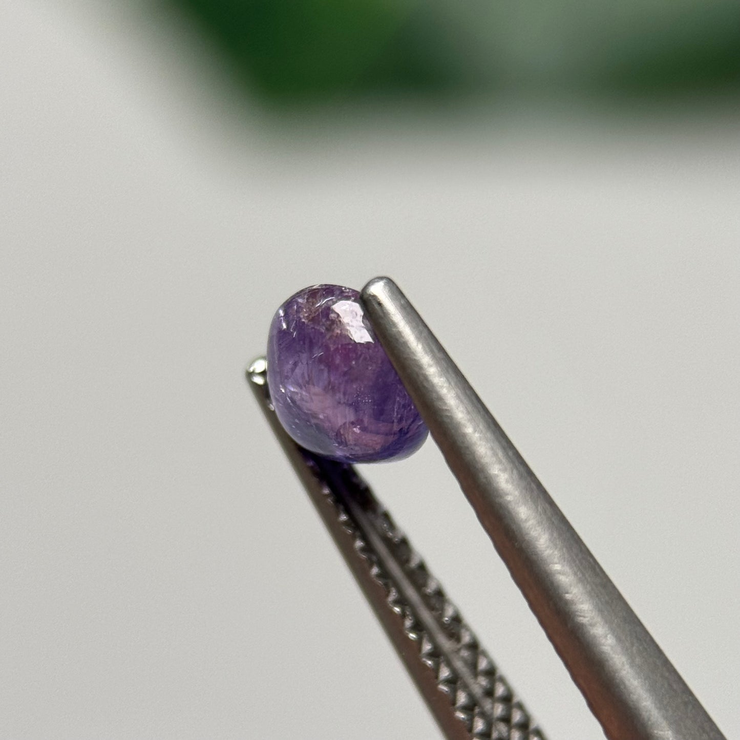 0.90ct Natural Purple Sapphire Vietnam.